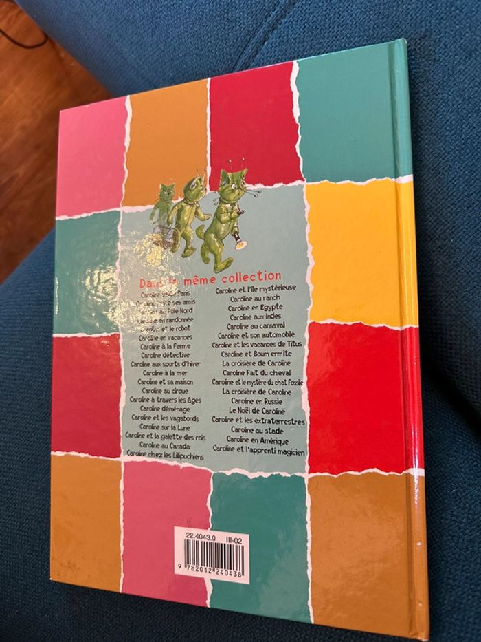 Livre rare Caroline et les extraterrestres album bd couleurs bords multicolores Pierre Probst - photo numéro 2