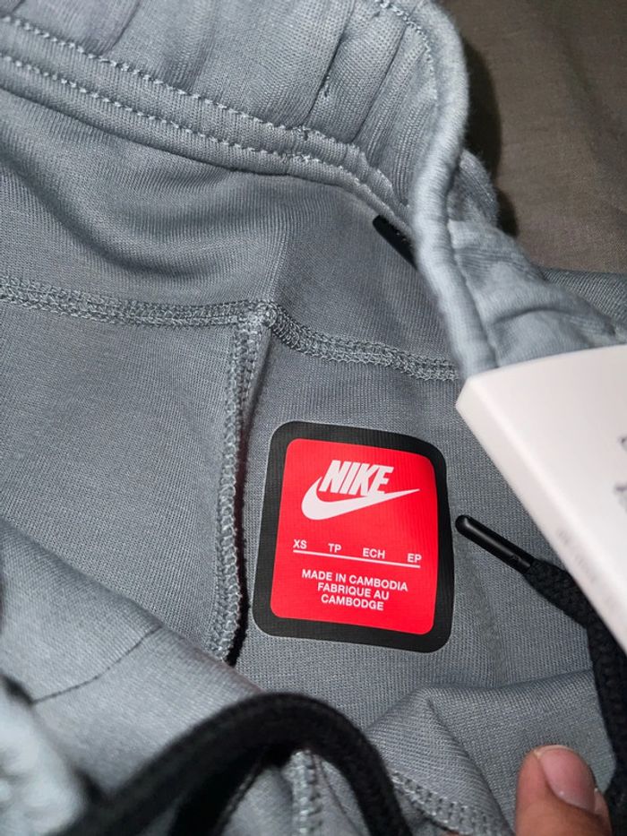 Jogging Nike taille XS unisex - photo numéro 5