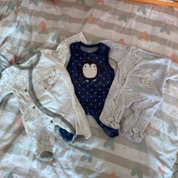 Lots 3 pyjamas
