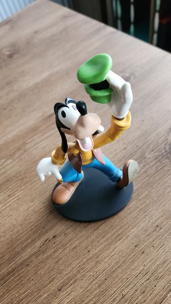 Figurine goofy
