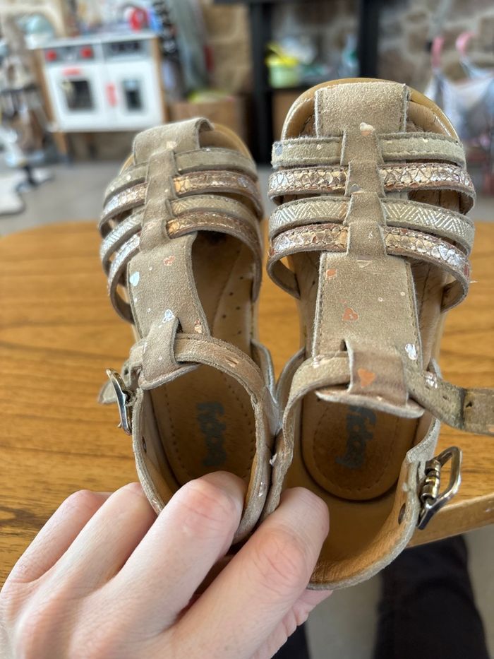 Sandales Bopy 23 - photo numéro 2