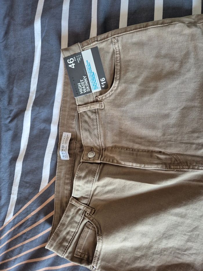 Jeans skinny taille 46 neuf - photo numéro 2