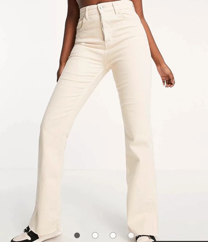 Jean beige taille haute évasé - Stradivarius - photo numéro 3