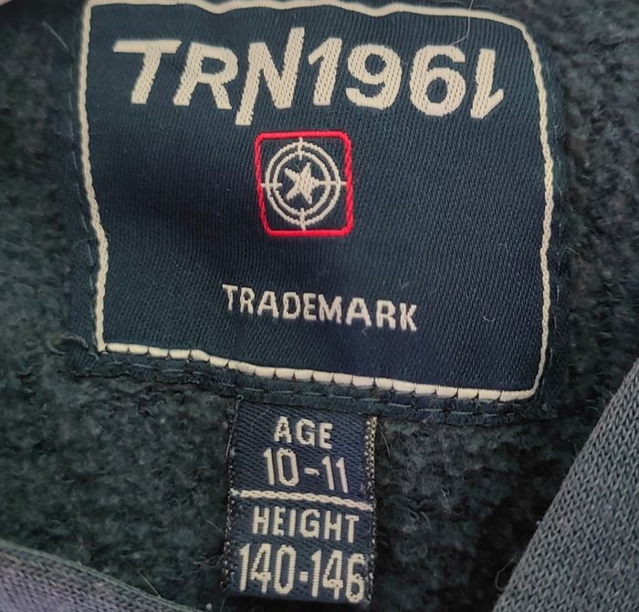 Sweat à capuche taille 10/11 ans - photo numéro 2