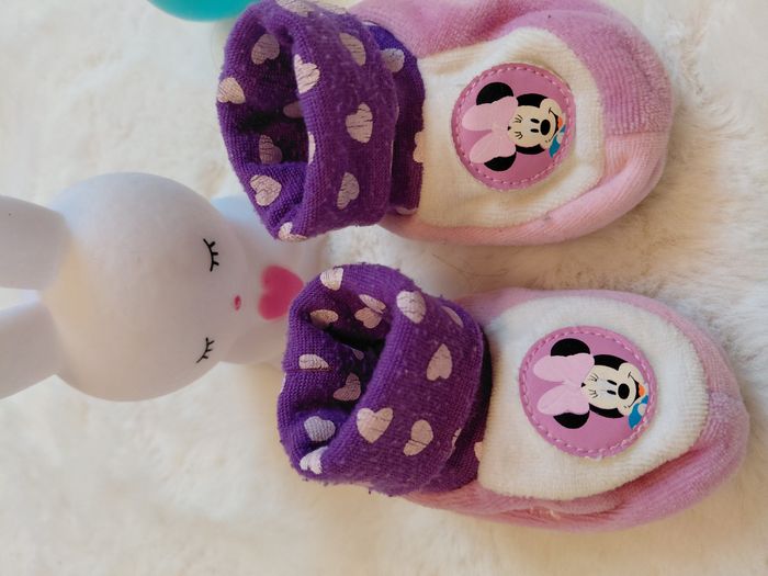Chaussons roses Minnie Mouse - photo numéro 2