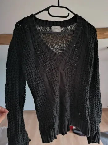 Pull maille noir femme col V