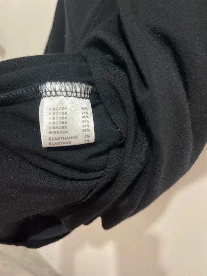 Superbe robe noire M/L épaules dénudées - photo numéro 5