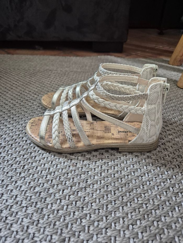 Chaussure spartiates dorées fille - taille 33 - photo numéro 2