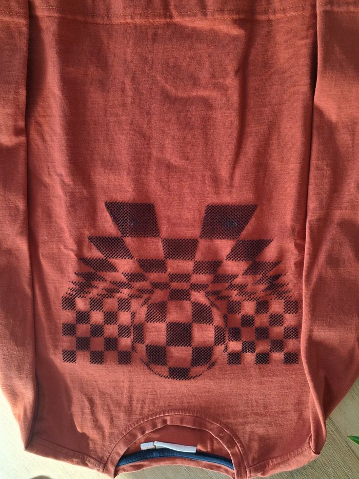 Tee shirt manches longues ubs2