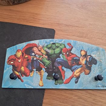Porté  manteau avengers 