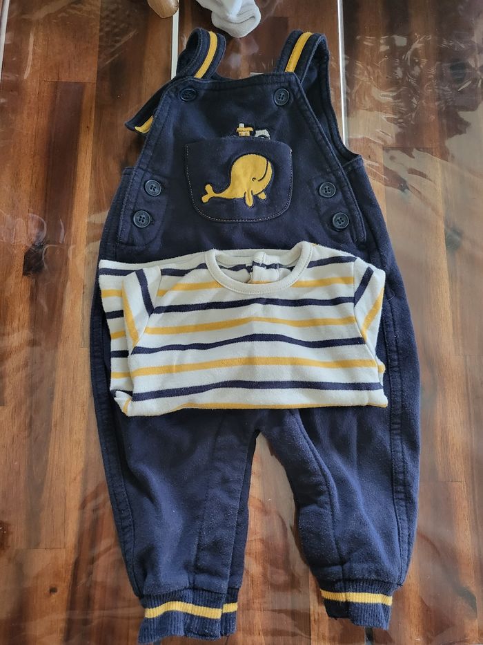 Salopette et t shirt