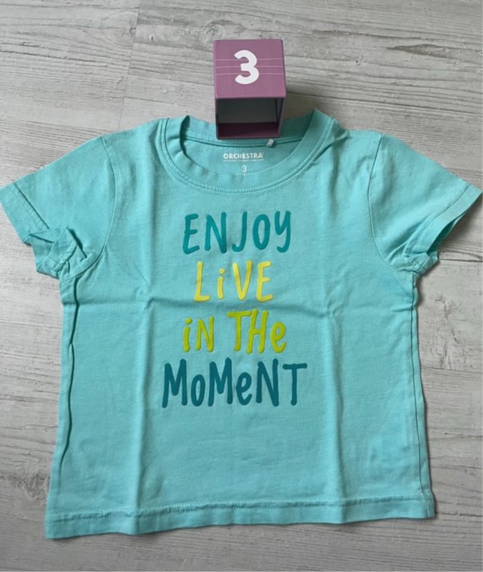 Tee shirt