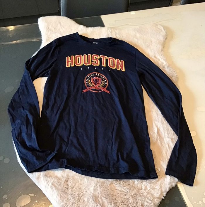 T Shirt manche longue taille XS soit 14/16 ans Kiabi