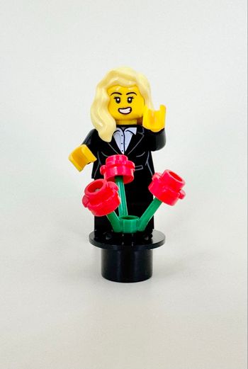 Lego Figurines Icons Modular : La Magicienne du Club de Jazz - NEUF