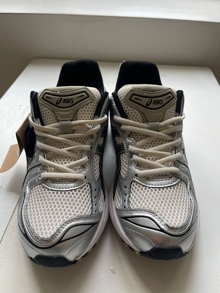 Basket Asics - photo numéro 1