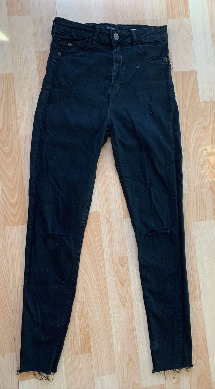 Jean noir skinny Bershka taille 38