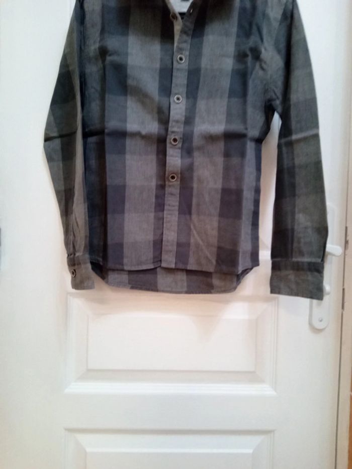 Chemise carreaux T.10 ans - Kiabi - photo numéro 5