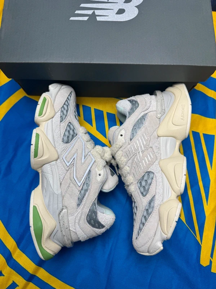 New Balance 9060 Beige 41.5 - photo numéro 3