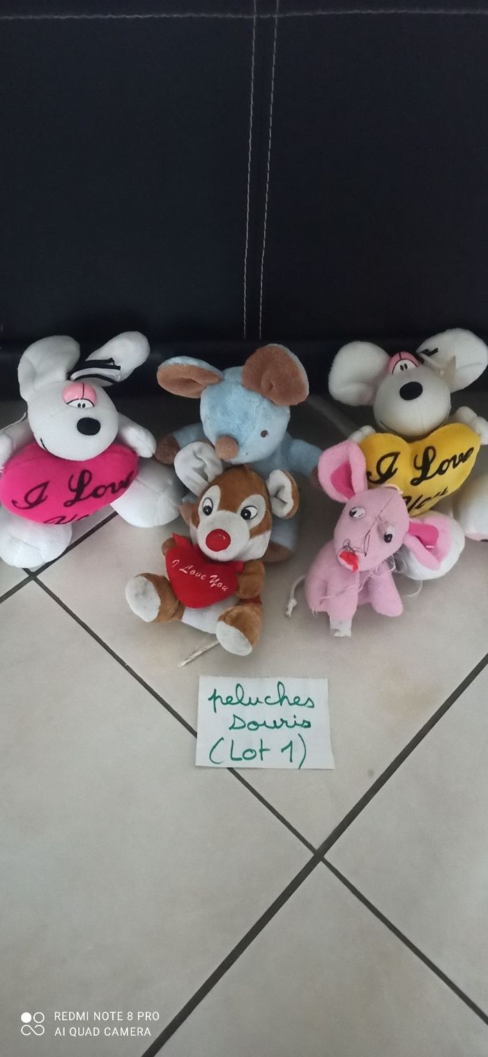 Lot de peluches souris