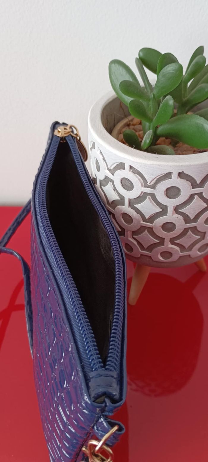 Pochette porte-monnaie bleu marine avec bandoulière amovible - photo numéro 3