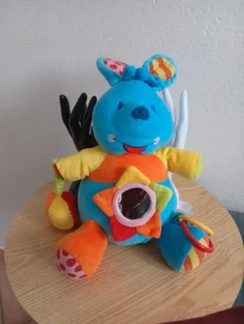 Peluche lapin premier âge motricité stimuler le touché du bebe