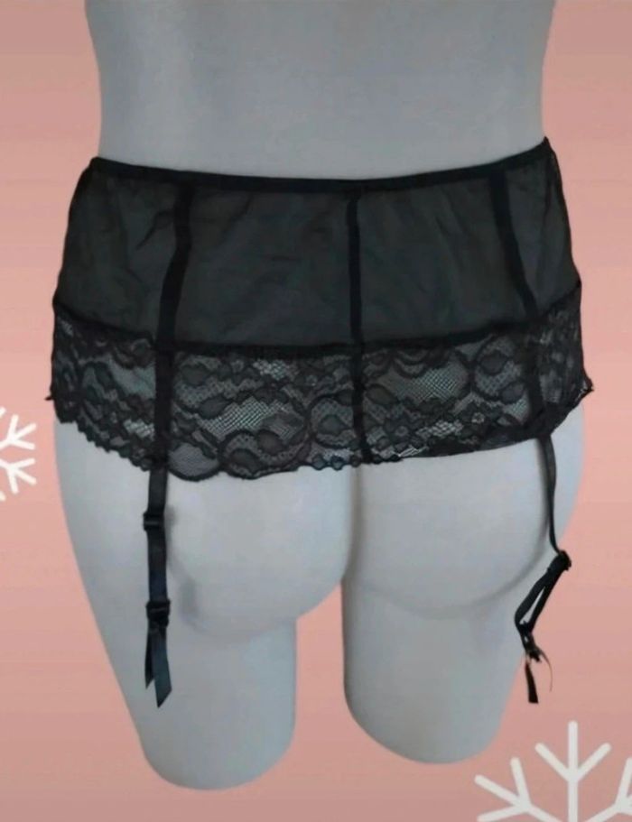Porte-jarretelles noir en dentelle – Élégant & sexy - photo numéro 2