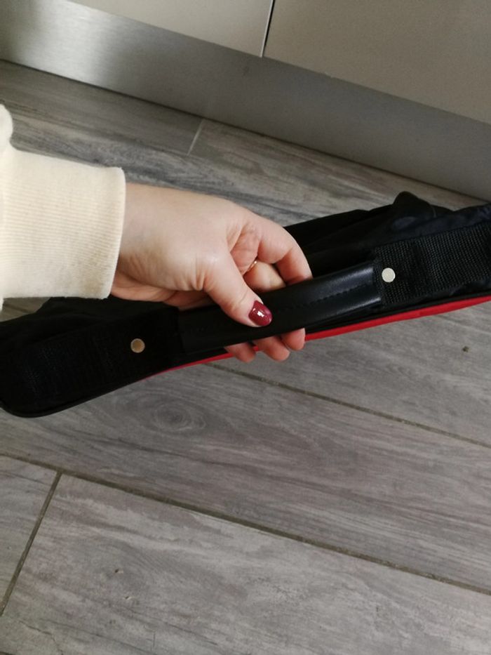 Pochette noir et rouge à zip Crédit Agricole - photo numéro 6