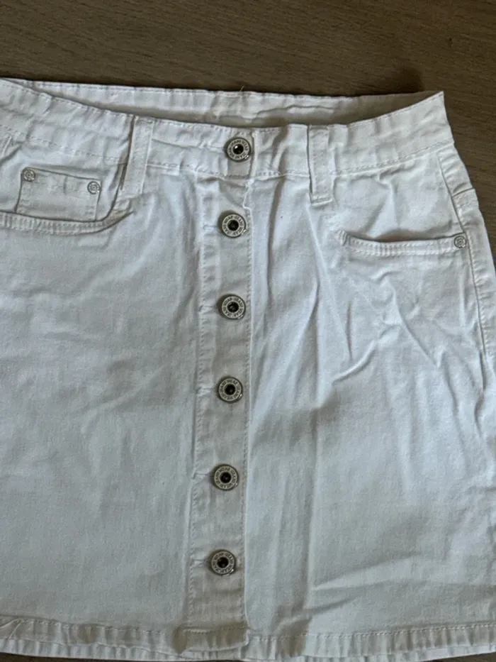 Mini jupe en jean’s blanche taille XS Anna - photo numéro 4