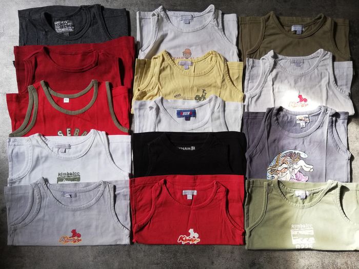 Lot de 14 débardeurs 2ans