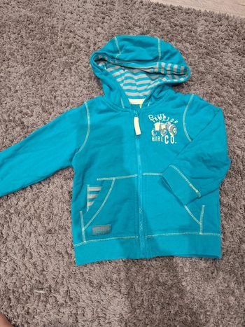 Gilet zippé taille 18 mois