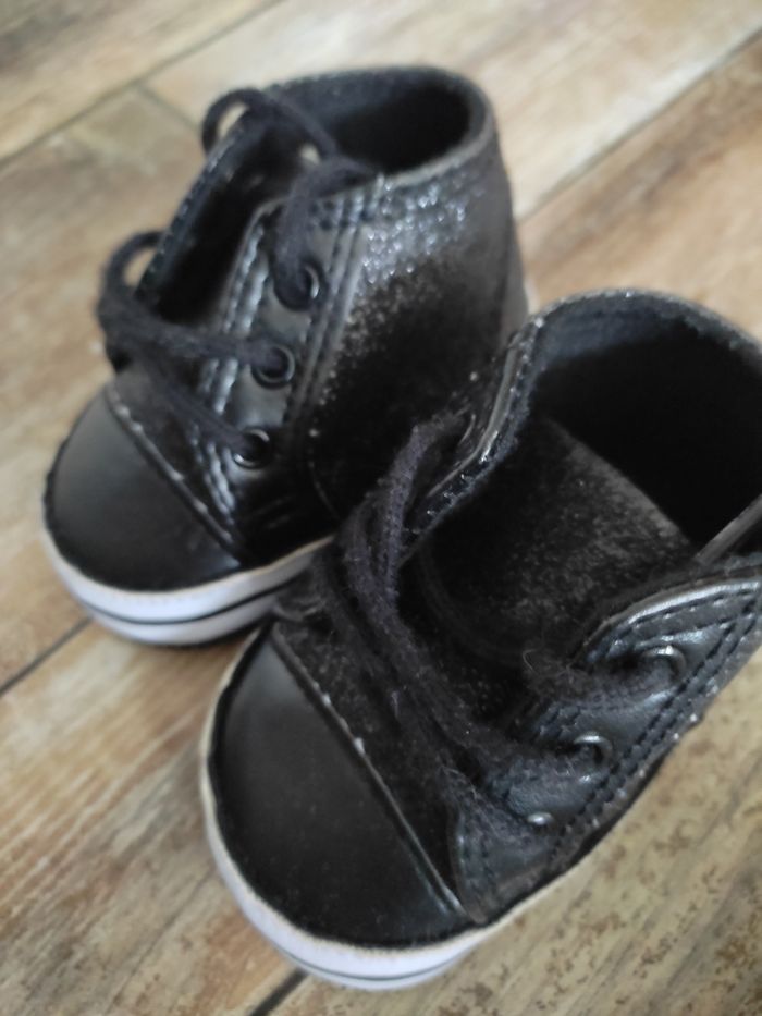 Lot chaussures 0 - 6 mois - photo numéro 2