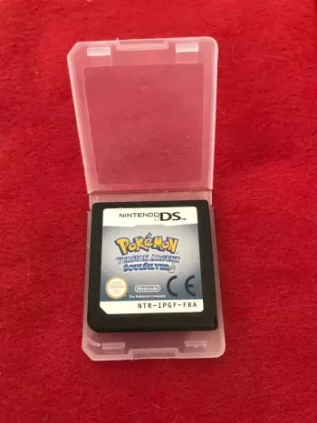 Pokemon version Argent Soulsilver Nintendo DS AUTHENTIQUE