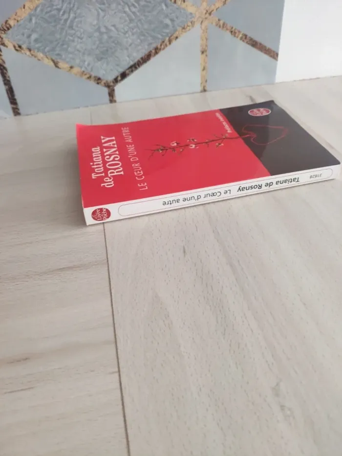 Livre poche le cœur d'une autre Tatiana de Rosnay - photo numéro 5