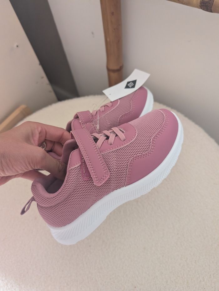 Baskets filles pointure 30 Neuves étiquette - photo numéro 7