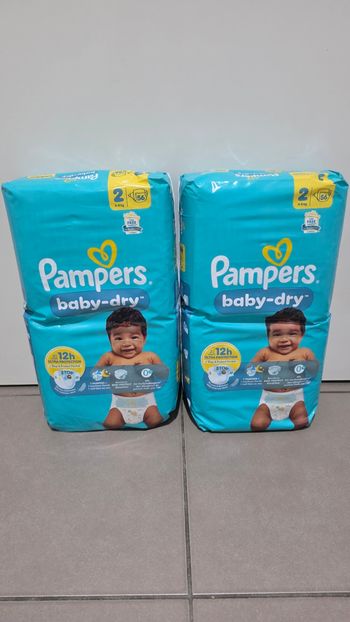 112 couches pampers taille 2