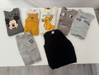 Lot de vêtements bébé
