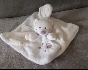 Doudou carré plat blanc ours déguiser en lapin - cage  oiseau - Nicotoy