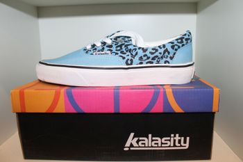 belle baskets basse bleu et noire 36