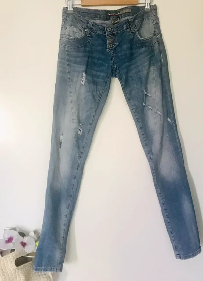 Jean destroy skinny PLEASE