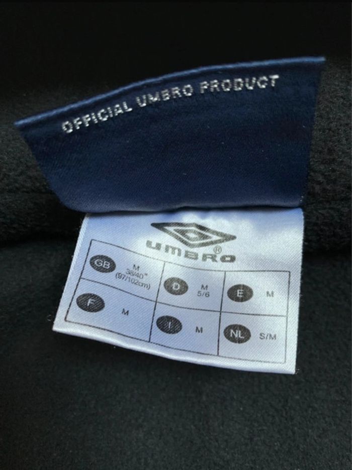 Manteau à capuche Umbro taille M - photo numéro 9