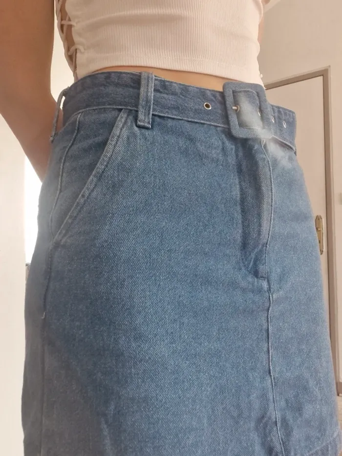 Jupe en Jean avec ceinture - photo numéro 2