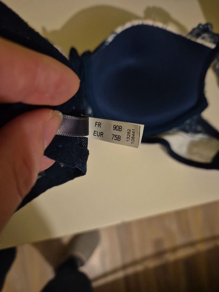 Soutien gorge - photo numéro 3