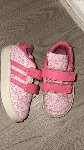 Basket adidas Disney