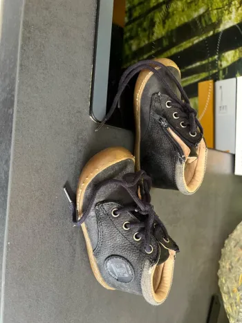 Chaussure bébé 21