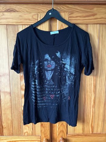 T-shirt femme M cache cache