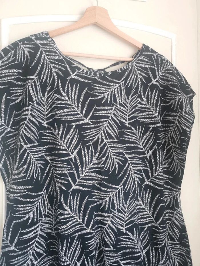 Robe à motifs taille 44-46 - photo numéro 2