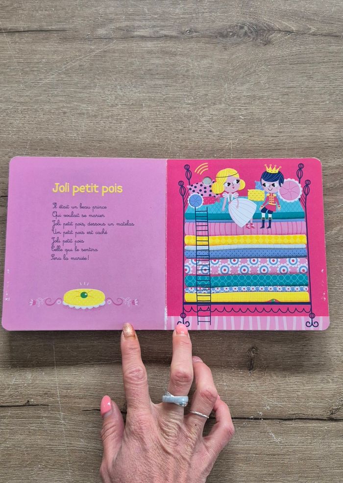 Livre sonore Chansons de princes et princesses - photo numéro 7