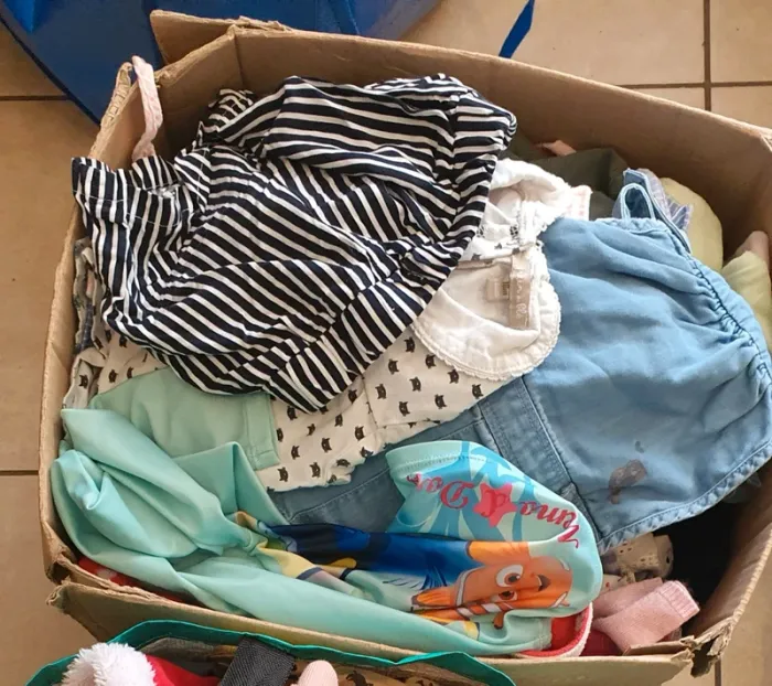 Carton vêtements lot fille