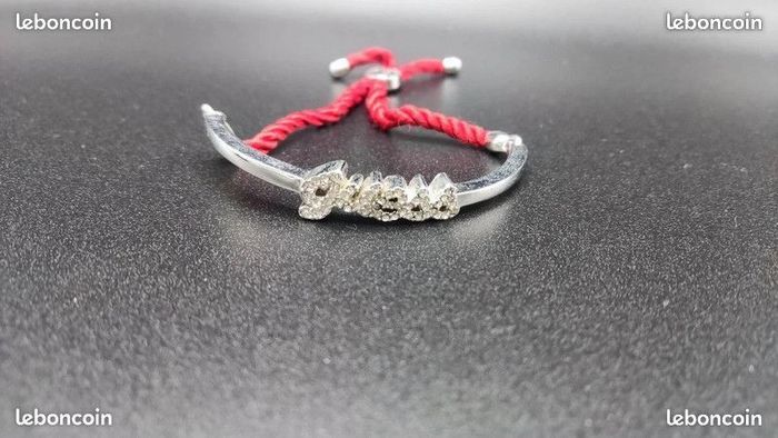 Bracelet Guess réglable avec cordon rouge - photo numéro 7