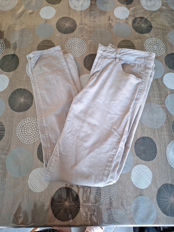 Pantalon gris cache cache taille 40